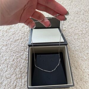 14k White Gold Necklace - NEW